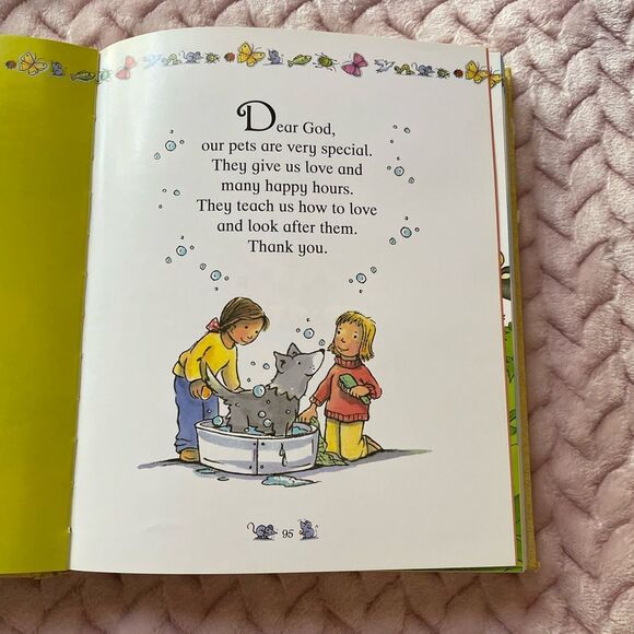 Kids A Prayer A Day Book - Picture 5 of 8